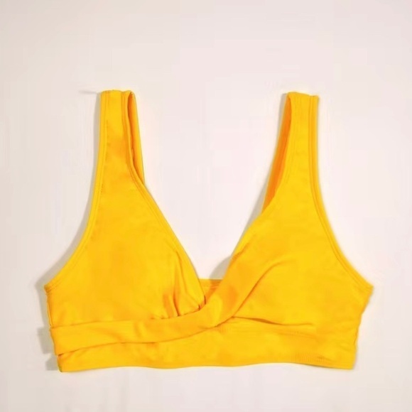 Leaf print yellow bikini set - Picture 6 of 9